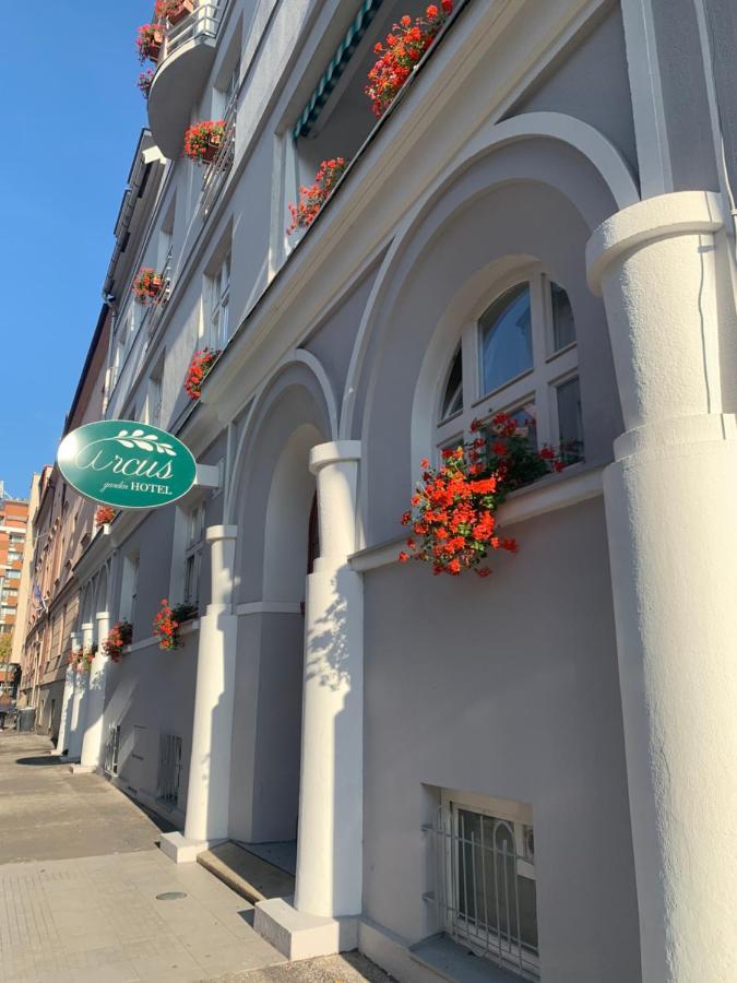 埃库斯酒店 酒店 3*